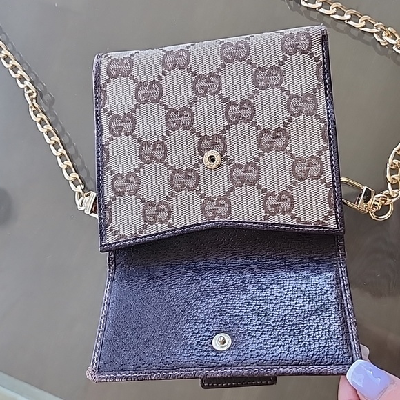 Gucci SOLD wallet with gold. in very very good condition π β€οΈ π π π π - Picture 10 of 17